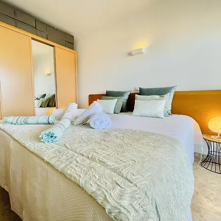 Gaivota - Beach 300m - Pool - Private Parking Apartamento