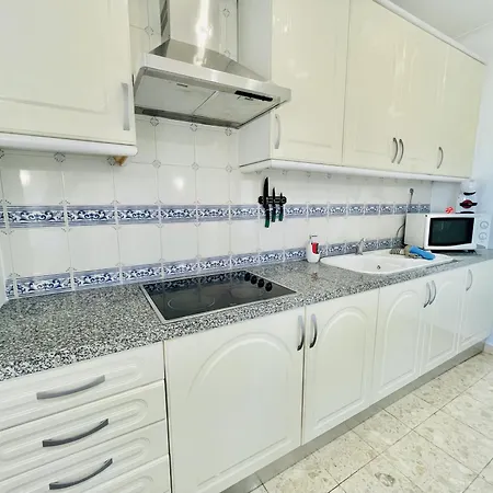 Apartment Gaivota - Beach 300m - Pool - Private Parking